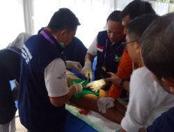 Baznas Purwakarta Khitan 220 Anak Sholeh