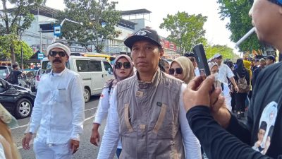 Kepala Desa dan Kader Posyandu di Purwakarta Ikut Serta Antar Dedi  Mulyadi Daftar Ke KPU, Pengamat Sebut Pelanggaran Hukum