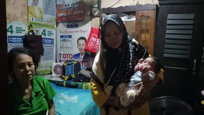 Keluarga Neng Yeni Suminar Hadapi Kesulitan Ekonomi dan Kesehatan: Rumah Bocor dan Pendidikan Anak Terhambat