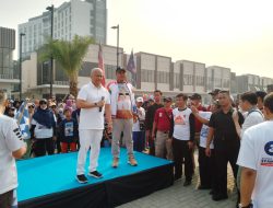 Gerak Jalan Sehat Simpatisan Ahmad Syaikhu – Ilham Habibie di Karawang