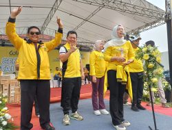 Ribuan Massa Golkar Senam Bersama Anne Ratna Mustika