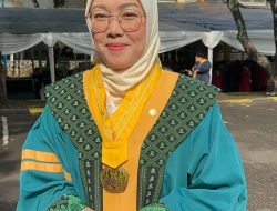 Anne Ratna Mustika Sukses Raih Gelar Magister di Tengah Kesibukan sebagai Pemimpin