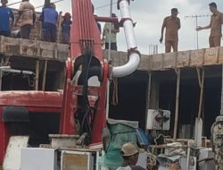Lanjutkan Rehabilitasi Kantor Desa, Komitmen Desa Cilegong dalam meningkatkan pelayanan publik bagi warganya