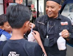 Ramadhan Penuh Berkah, GIBAS Cinta Damai Cimahi Berbagi Takjil dan Wujudkan Keamanan