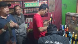 Razia, Polres Purwakarta Sita Ratusan Botol Miras Oplosan