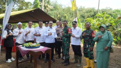 Karya Bakti Perkuat Sinergi Perhutani KPH Purwakarta dan Kodim 0605 Subang