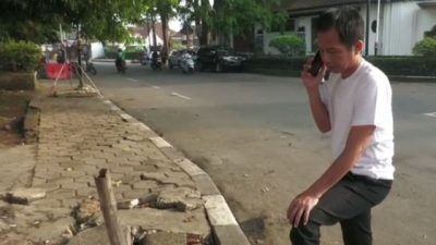 Kurang Peka, DPUTR Purwakarta Ditegur Bupati soal Kerusakan Trotoar
