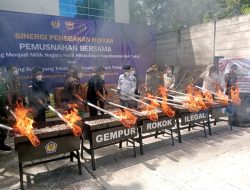 Bea Cukai Purwakarta Musnahkan Barang Bukti Inkracht Senilai Rp 8 Miliar