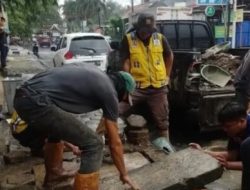 Demi Kenyamanan Warga, DPUTR Purwakarta Lakukan Pemeliharaan Jalan dan Trotoar
