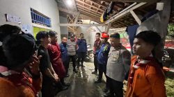 Dua Pendaki Tersesat di Gunung Haur Berhasil Dievakuasi dengan Selamat