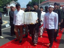 Bupati Purwakarta Lepas Mahkota Binokasih, Spirit Karuhun Sunda Kembali Digaungkan